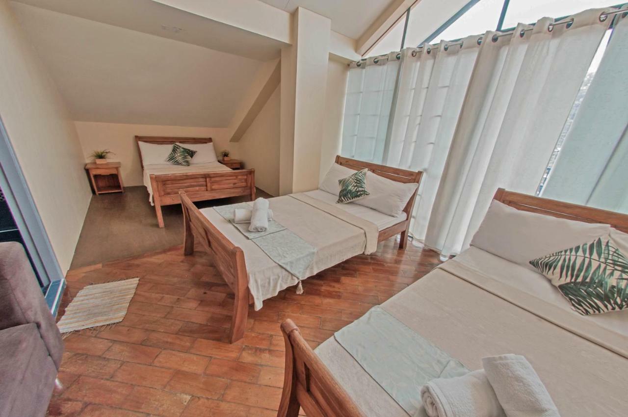 The Half House By Elmar Cabin Baguio City Exterior photo